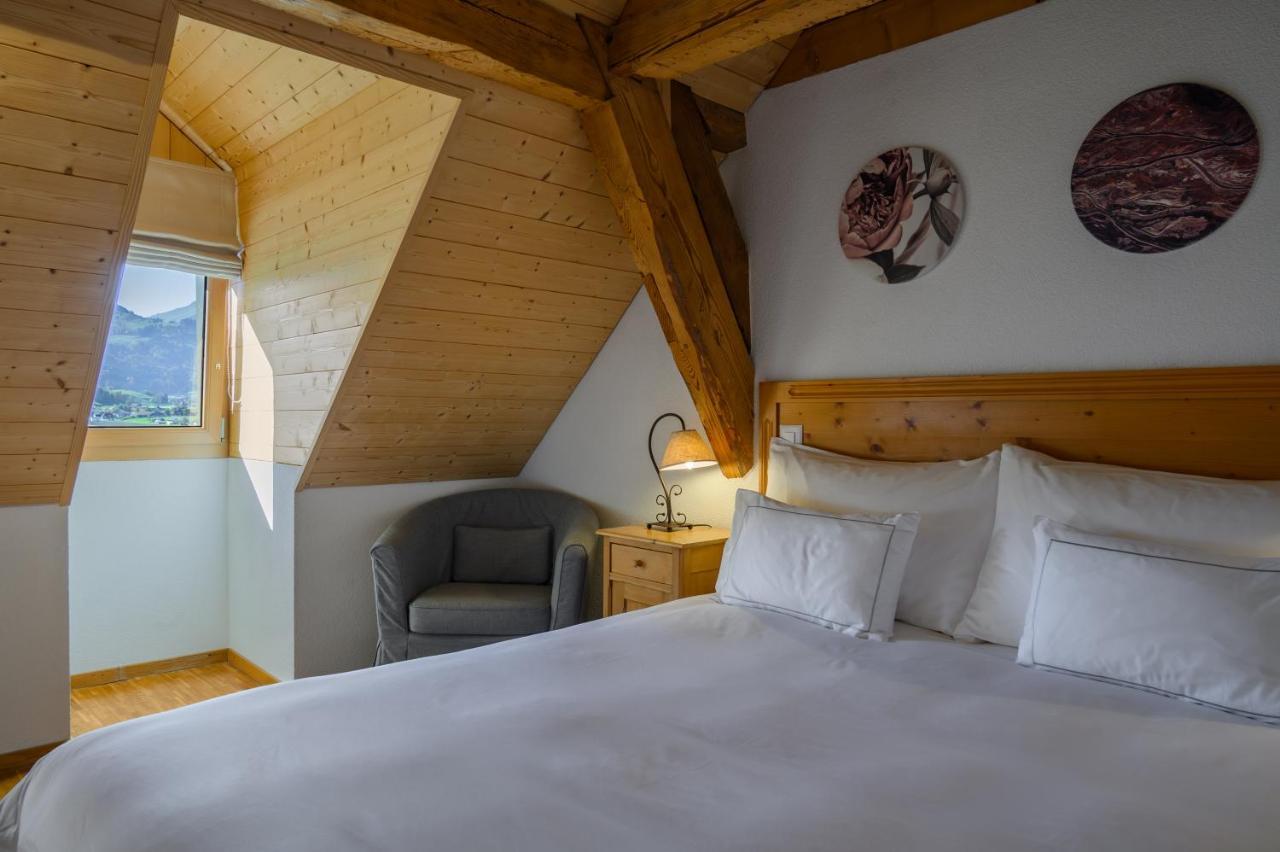 Les Montagnards Hotel Broc Buitenkant foto