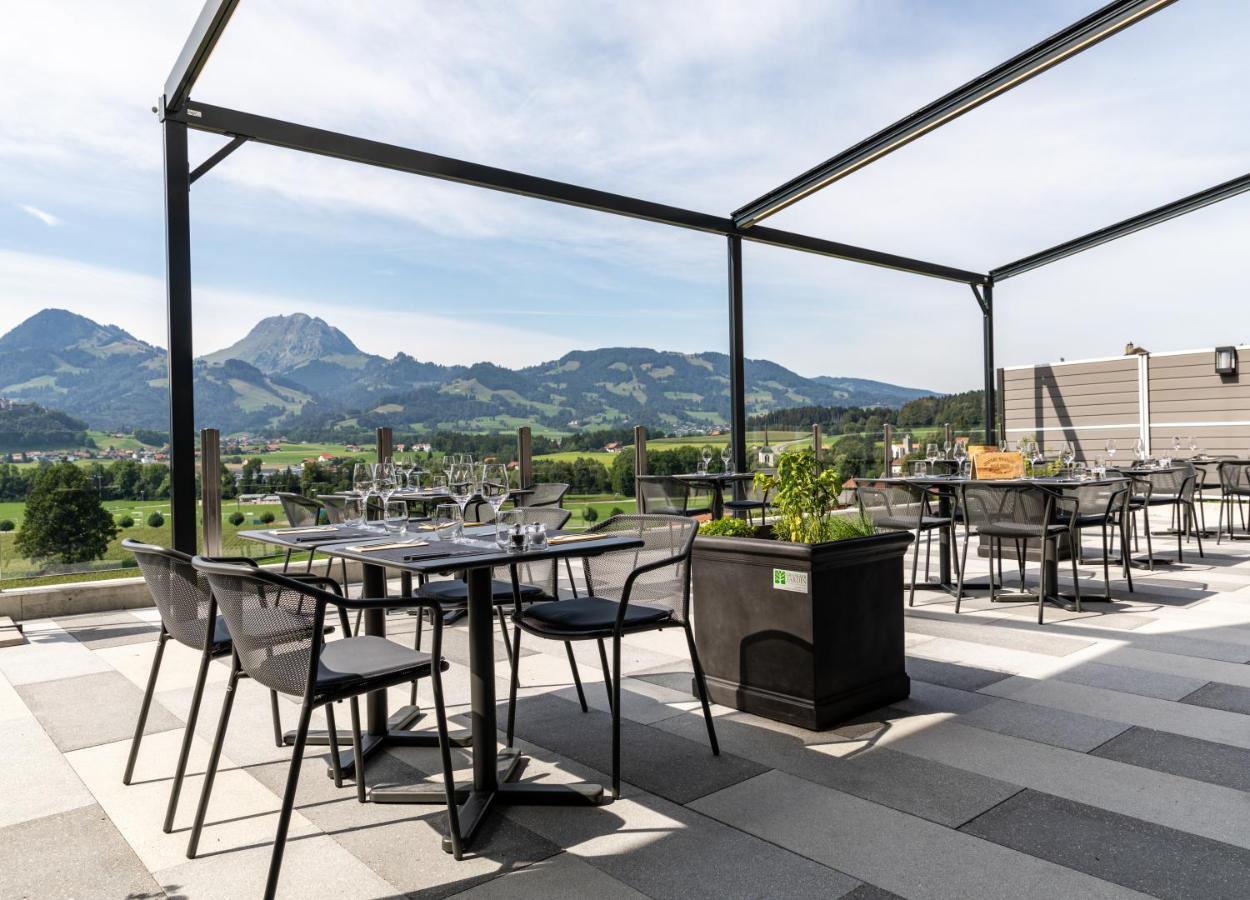 Les Montagnards Hotel Broc Buitenkant foto