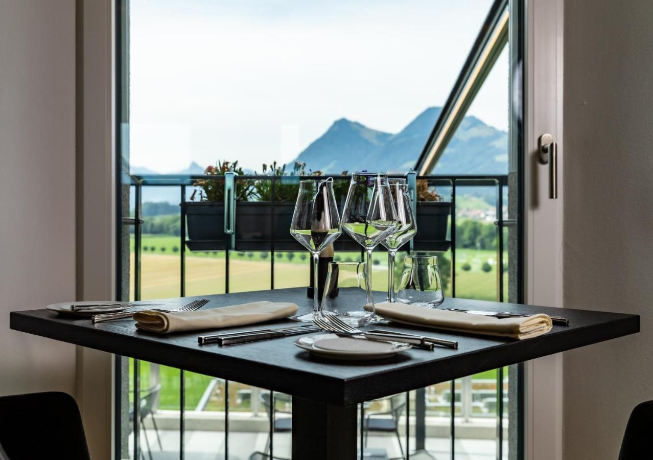 Les Montagnards Hotel Broc Buitenkant foto